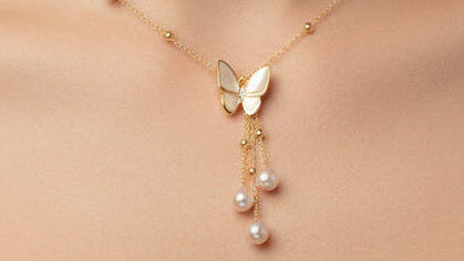 Pearl Pendant Chain Necklace
